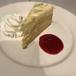 MMmmm limoncello cake!