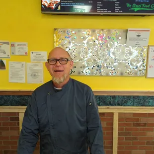 Caesar is genuine. His food is so fresh. I love his cooking. Chicken Quesadilla is amazing.