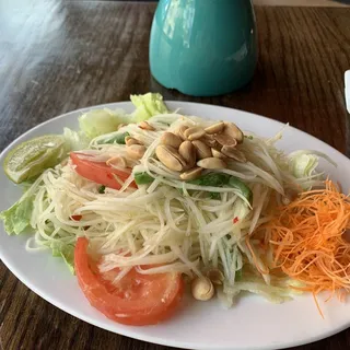 SOMTUM PAPAYA SALAD