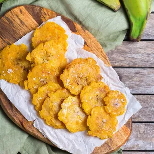 a plate of fried bananas