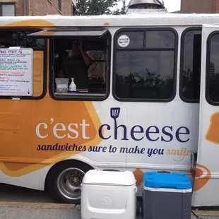 C'est Cheese food truck at the city flea