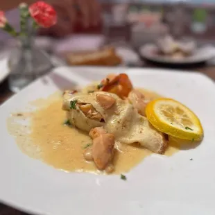Seafood crepe