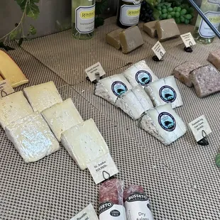 Soon as I saw my favorite cheese, Humboldt Fog, in the case I knew I was in the right place.