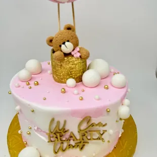 Baby shower cake