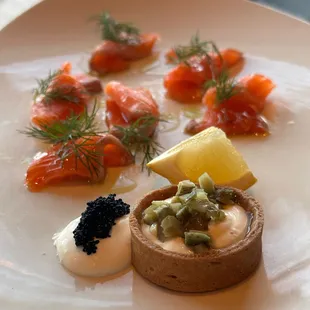 Salmon Gravlax fresh dill · crème fraiche &amp; cornichons tartlet · trout caviar · lemon