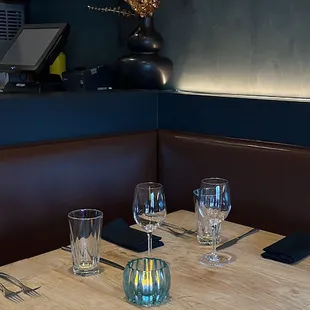 Cetrella Main Dining Room booth view