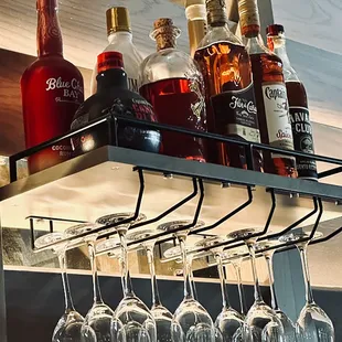 Cetrella Main Dining Room bar detail