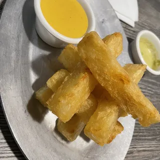 Yuca a la Huancaina