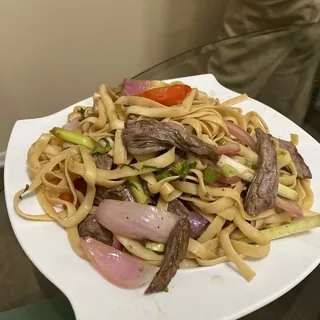 Tallarin Saltado