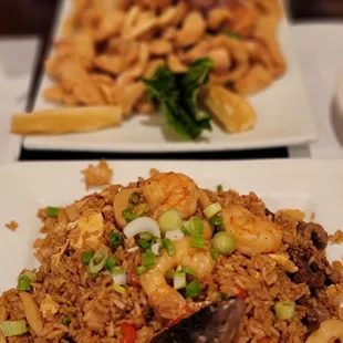 Chaufa Mixto de Mariscos Pollo y Carne &amp; Jalea Mixta