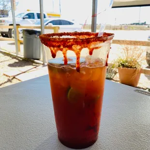 Michelada con Pacifico