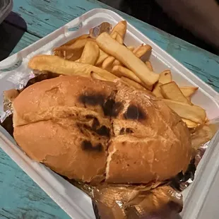 Sandwich de Lomo Saltado