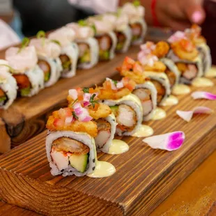 Marine delights in every bite: Ceviches that enchant, sushi that surprises. Welcome to our new location on the Upper East Side!