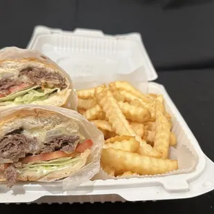 Steak n&apos; Cheese