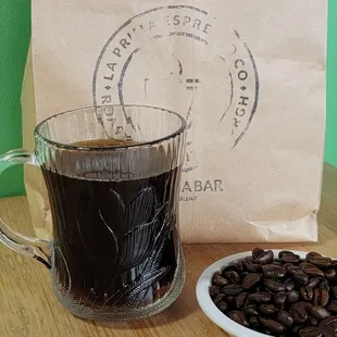 serves la prima coffee and espresso