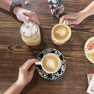Vanilla iced latte, Cappuccino and farmer's choice Cappuccino