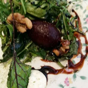 Roasted beet and goat cheese salad