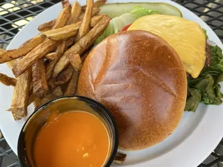 The Villa Pub & Grill