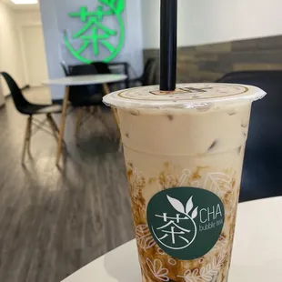 Tiger milk tea with herbal jelly