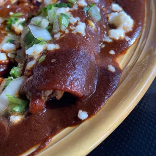 Mole enchilada