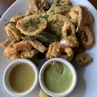 Crispy Shrimp & Calamari