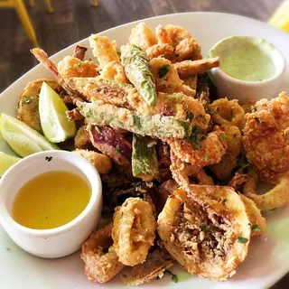 Crispy Shrimp & Calamari
