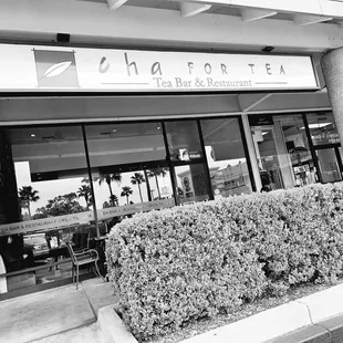Exterior Dining at Cha For Tea