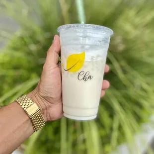 Green Milk Tea. No sweet. 10/10