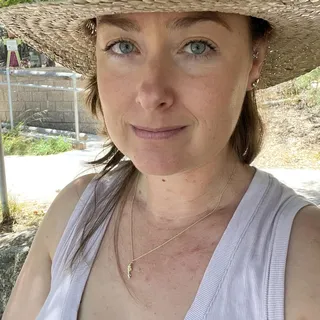 Lori R.