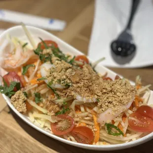 Papaya shrimp salad