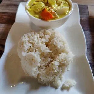 Yellow curry w/ chicken