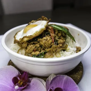 Spicy Basil Rice Bowl