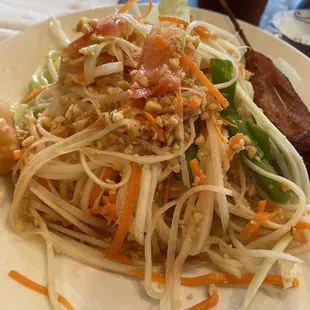 chang SL5. Chaang Papaya Salad