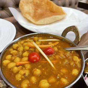 Chana Bhatura