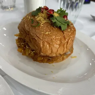 Dabeli*