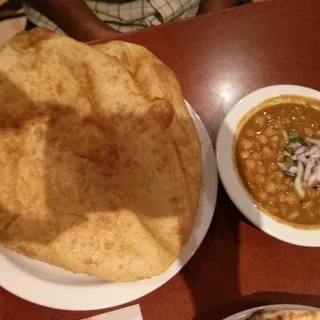Cholay Bhatura