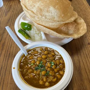 Cholay bhature