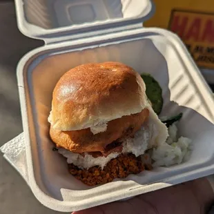 Vadapav