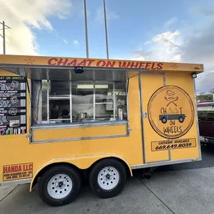 ramen and noodles, outside