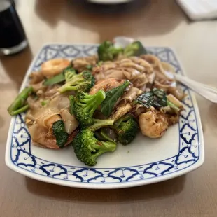 Pad see ew with shrimp