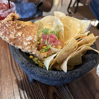 Guacamole con Chicharron