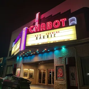 Love the neon lights! - 8/2023