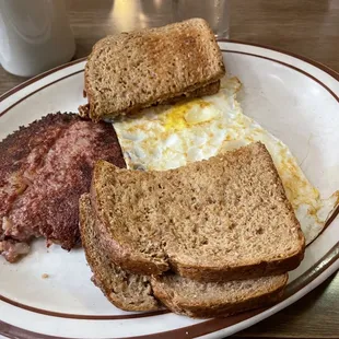 Eggs with Hashbrown and Toast