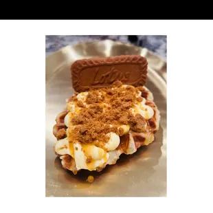 Lotus Caramel Croffle