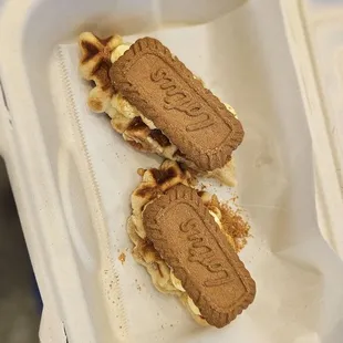 Lotus Caramel Croffle.