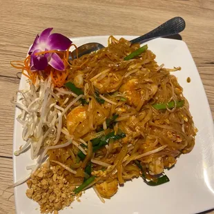 Pad Thai Noodles with seafood