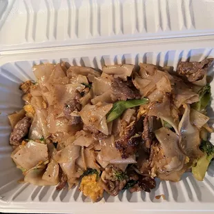 Pad See Ew- beef