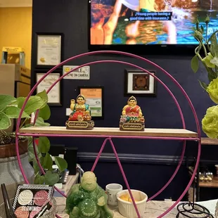 sushi and sashimi, interior