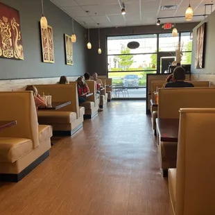 Wide shot of main dining room.