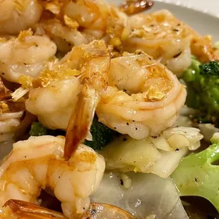 Garlic Stir-Fry with shrimp. Fresh and delicious.